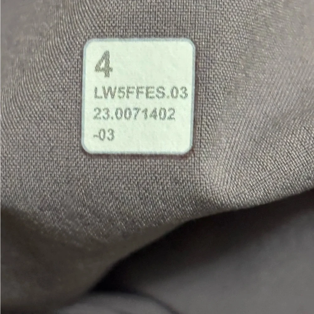Women's Lululemon License to Train High-Rise Pant | Size 4